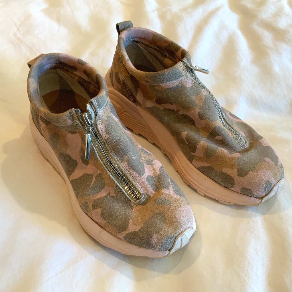 Diemme, Italian Sneakers! Cool Subtle Pink Camo Suede! Size 38 8